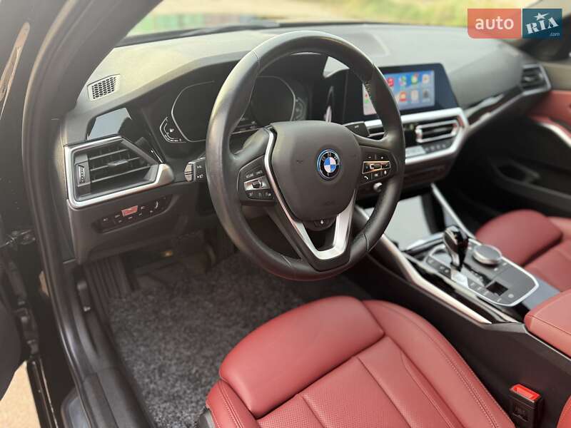Седан BMW 3 Series 2022 в Киеве фото 18 Седан BMW 3 Series 2022 в Киеве