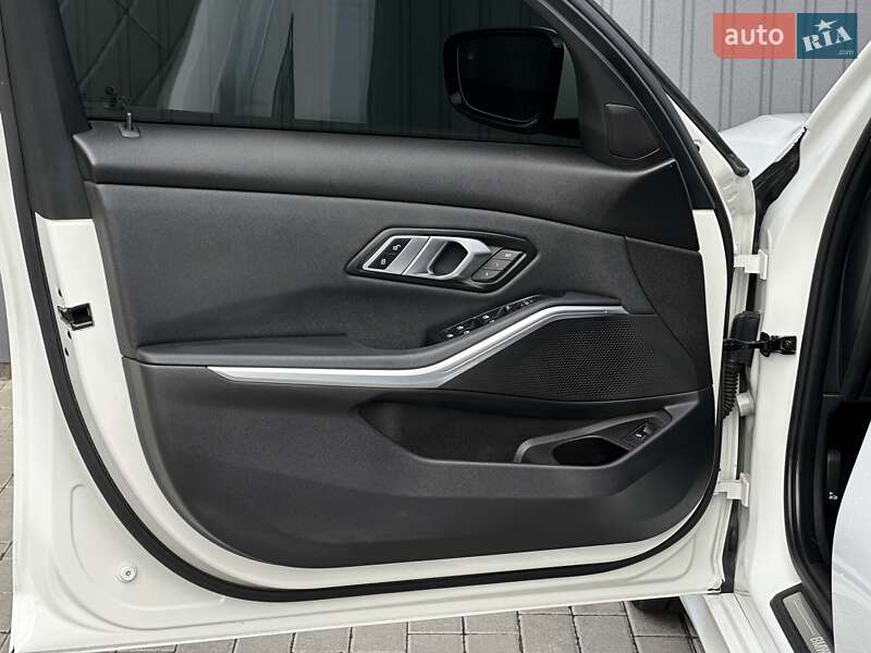Седан BMW 3 Series 2019 в Мукачево фото 27 Седан BMW 3 Series 2019 в Мукачево