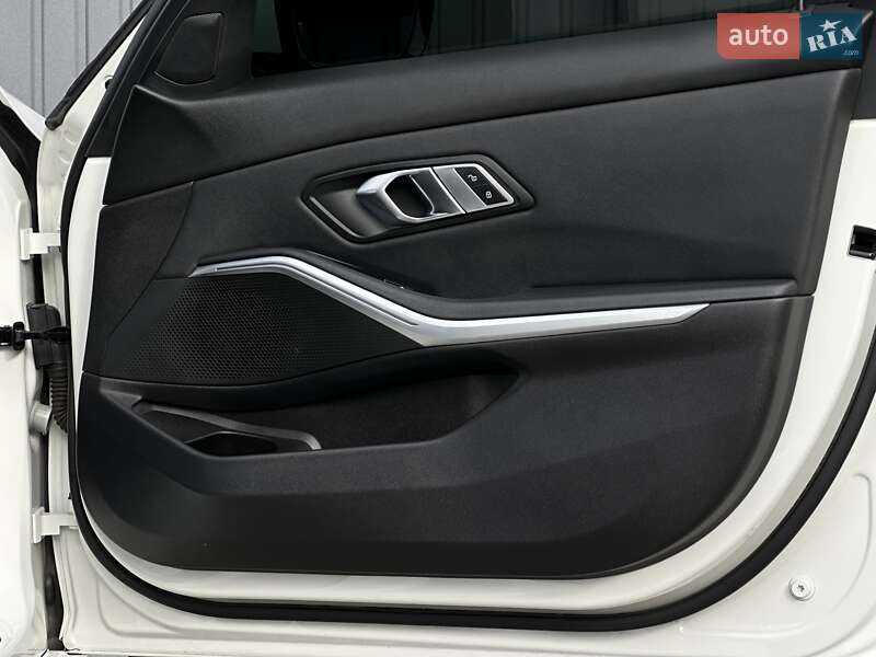 Седан BMW 3 Series 2019 в Мукачево фото 45 Седан BMW 3 Series 2019 в Мукачево