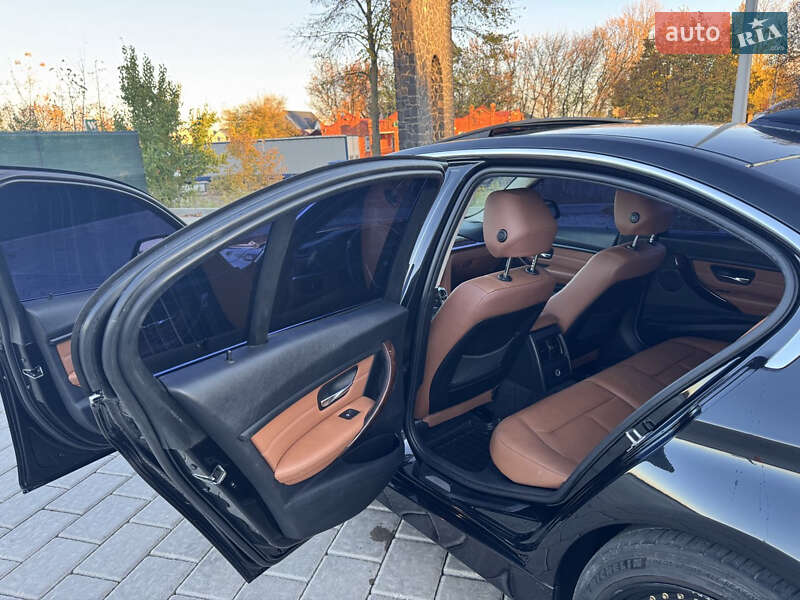 Седан BMW 3 Series 2013 в Рівному