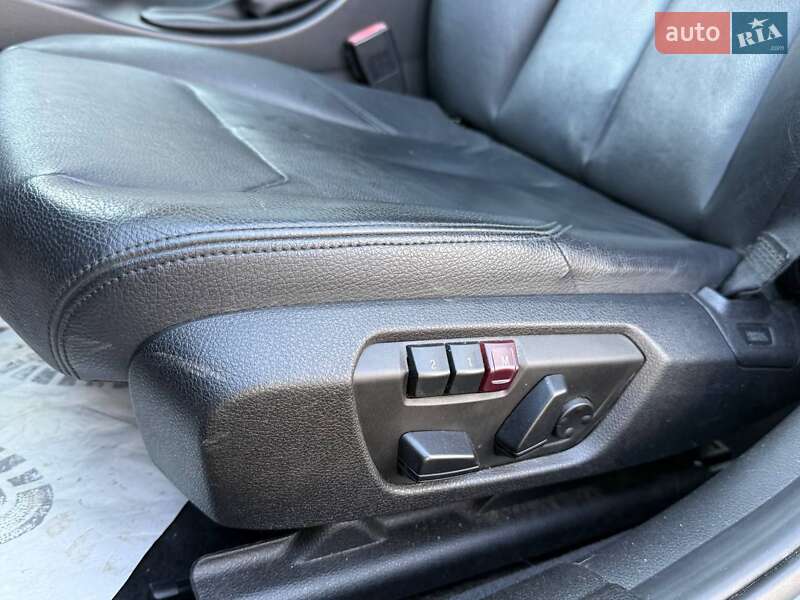 Седан BMW 3 Series 2013 в Луцке