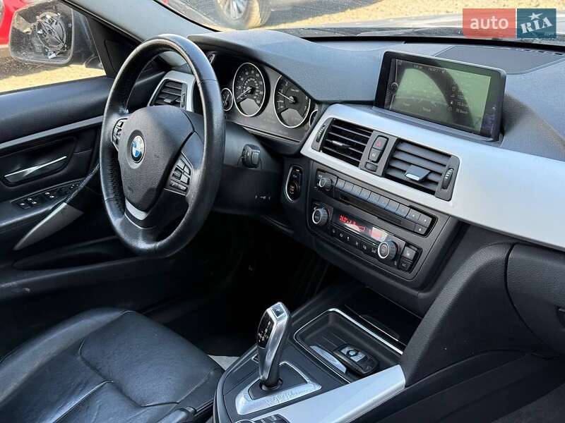 Седан BMW 3 Series 2013 в Луцке