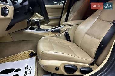 Седан BMW 3 Series 2005 в  фото 13 Седан BMW 3 Series 2005 в