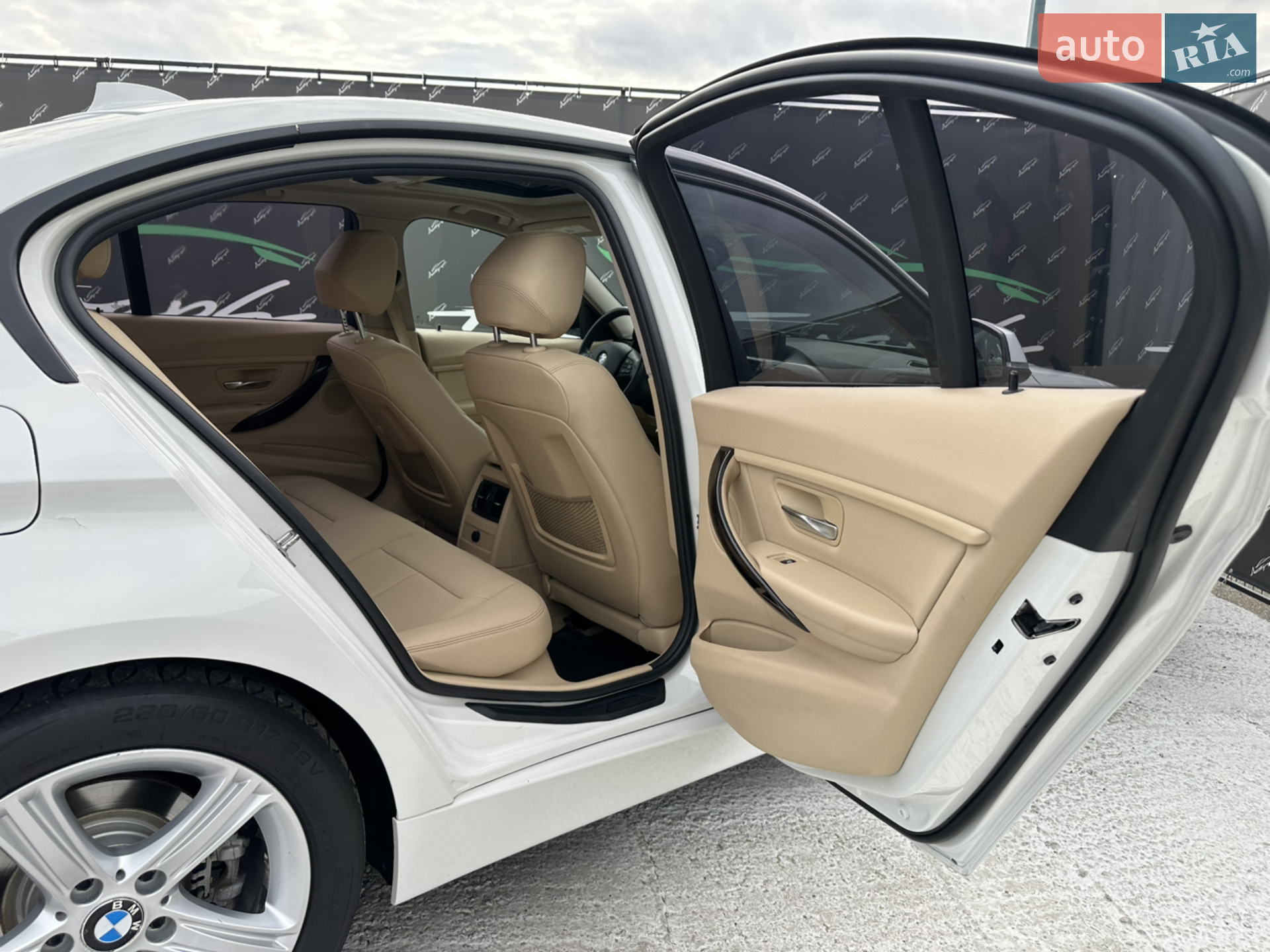 2015 BMW 3er - мініатюра 23