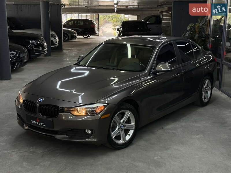 Седан BMW 3 Series 2014 в Одессе