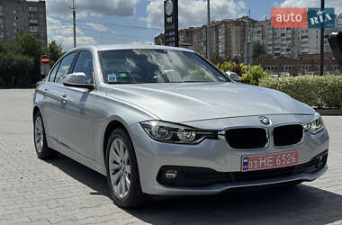 Седан BMW 3 Series 2017 в 