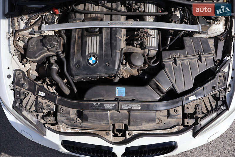 Купе BMW 3 Series 2010 в Днепре