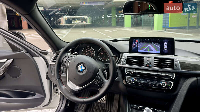 Седан BMW 3 Series 2016 в Киеве