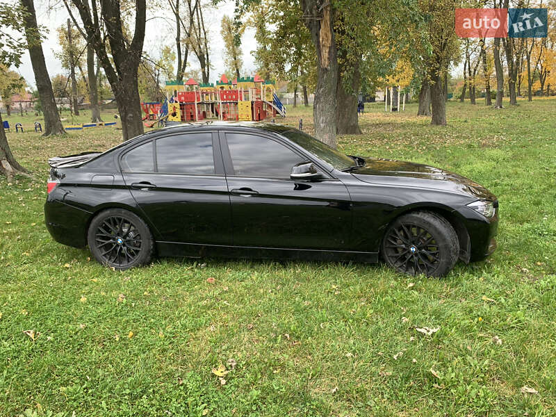 Седан BMW 3 Series 2014 в Барышевке