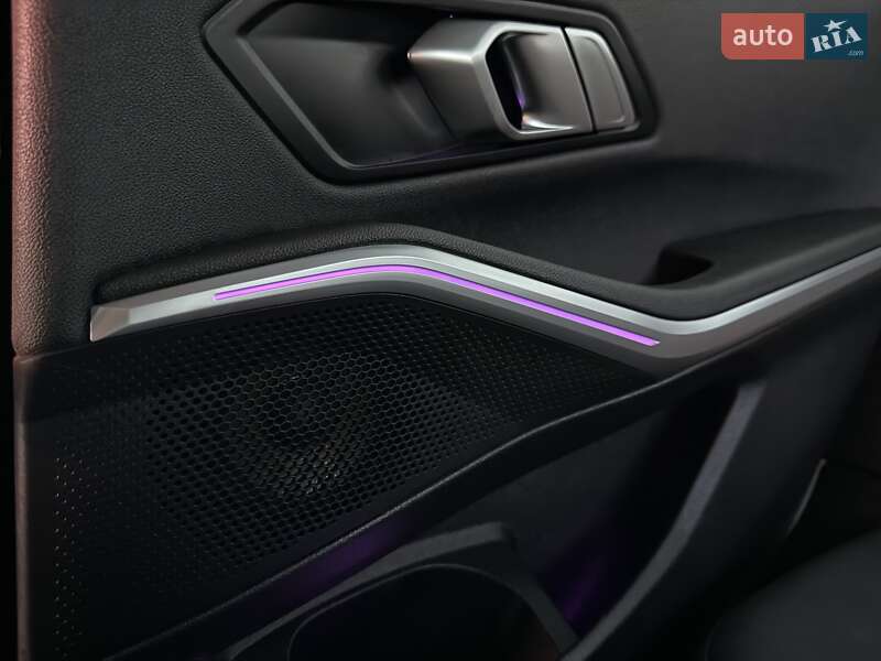 Седан BMW 3 Series 2021 в Львове