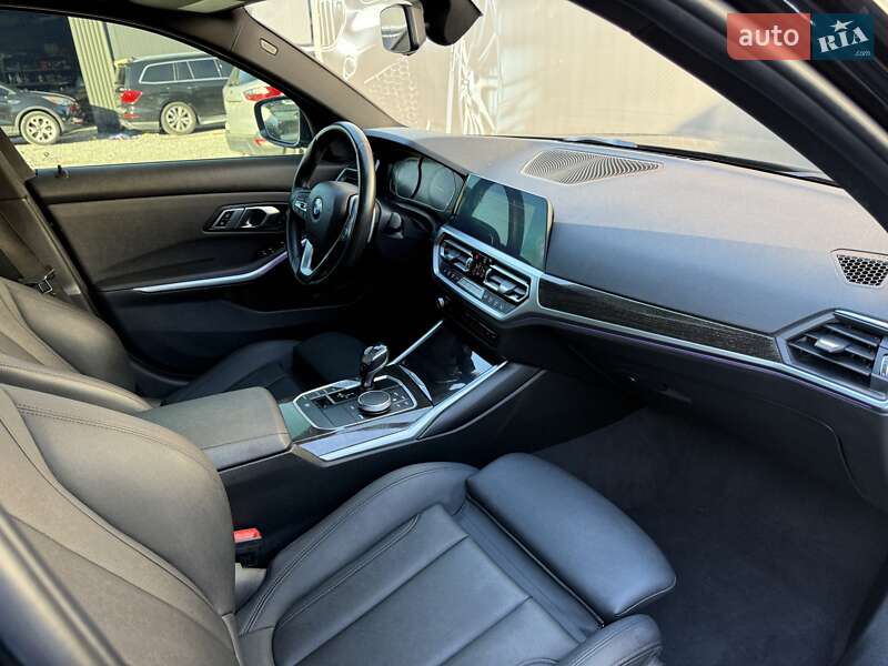 Седан BMW 3 Series 2021 в Львове