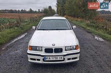 Седан BMW 3 Series 1995 в Житомире