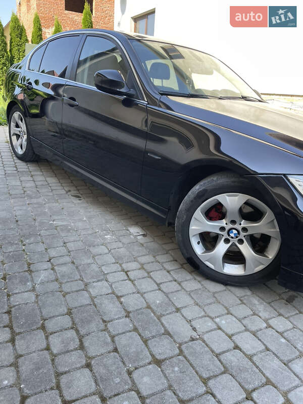 Седан BMW 3 Series 2010 в Львове фото 2 Седан BMW 3 Series 2010 в Львове