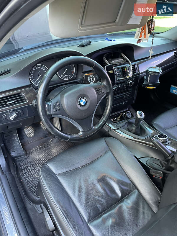 Седан BMW 3 Series 2010 в Львове фото 14 Седан BMW 3 Series 2010 в Львове