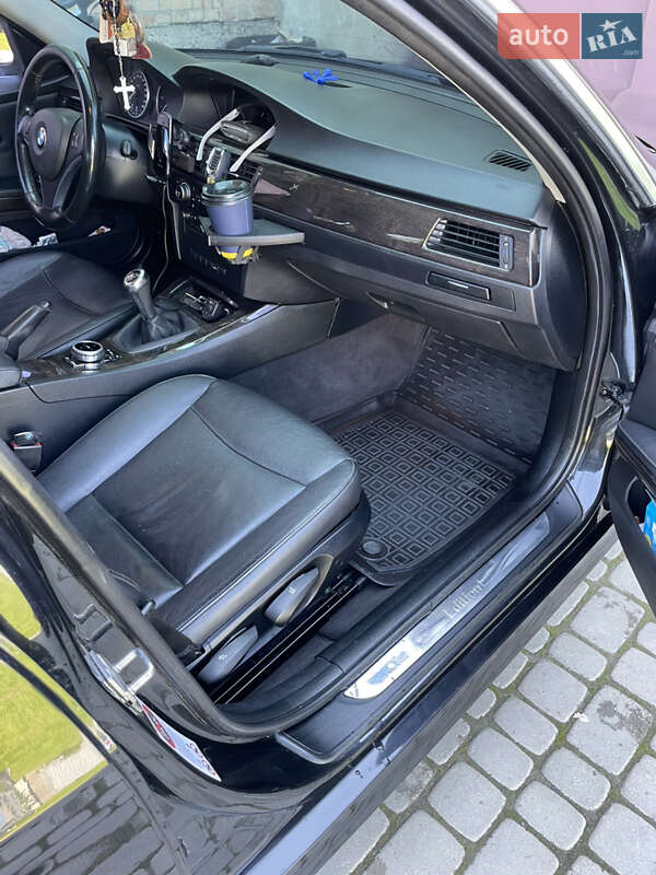 Седан BMW 3 Series 2010 в Львове фото 17 Седан BMW 3 Series 2010 в Львове