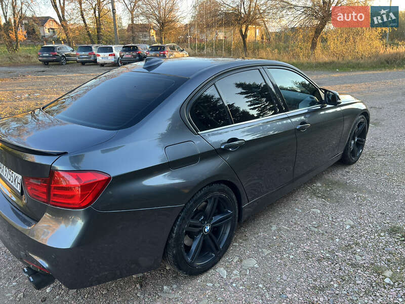 Седан BMW 3 Series 2015 в Трускавце