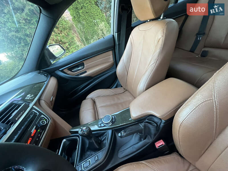 Седан BMW 3 Series 2015 в Трускавце