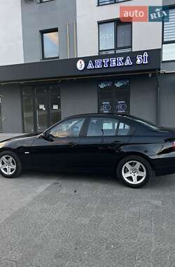 Седан BMW 3 Series 2007 в Новояворовске