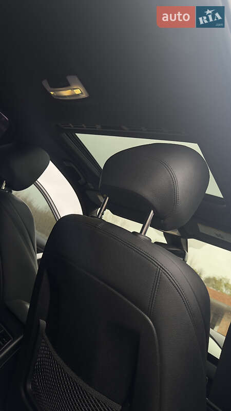 Седан BMW 3 Series 2016 в Броварах