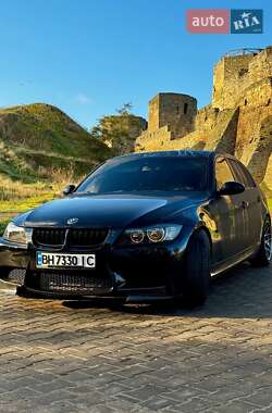 Седан BMW 3 Series 2005 в Білгороді-Дністровському