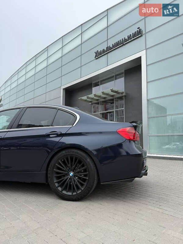 Седан BMW 3 Series 2015 в Хмельницькому