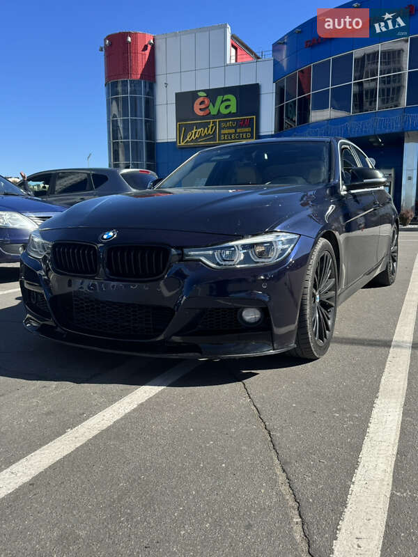 Седан BMW 3 Series 2015 в Хмельницькому