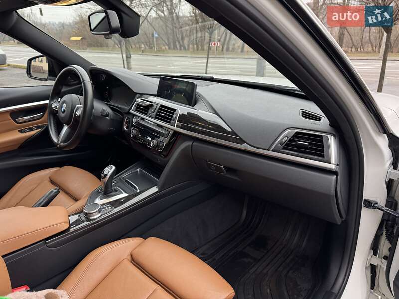 Універсал BMW 3 Series 2017 в Києві