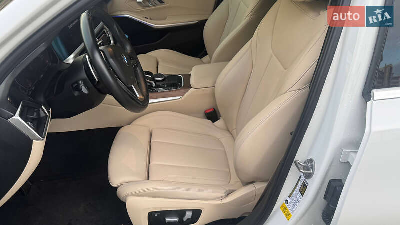 Седан BMW 3 Series 2019 в Черноморске