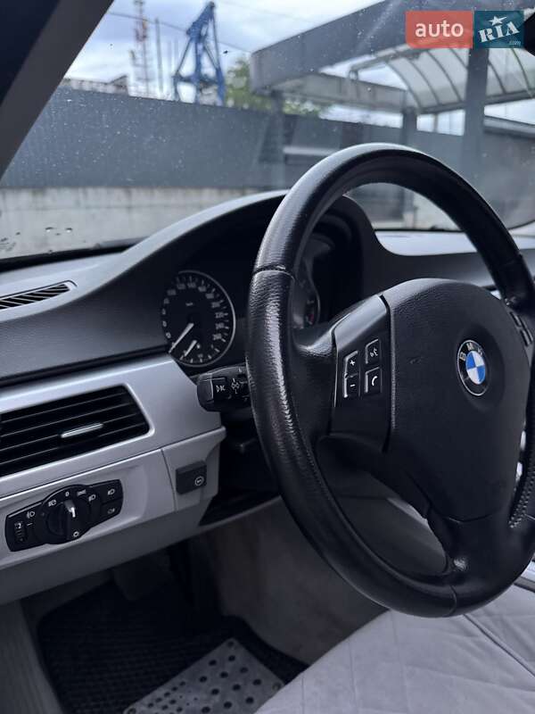 Седан BMW 3 Series 2005 в Песчанке