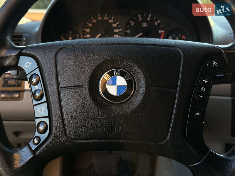 Седан BMW 3 Series 1999 в Одессе