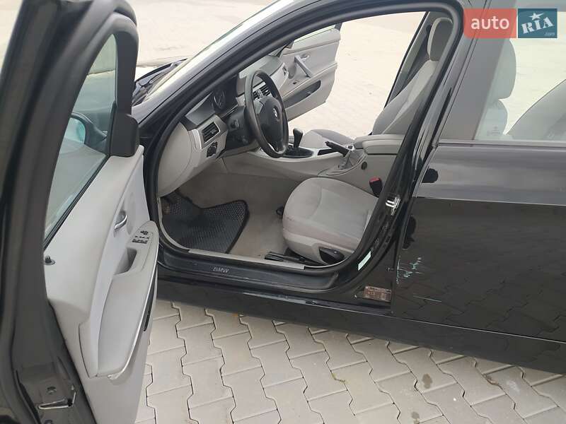 Седан BMW 3 Series 2008 в Луцке