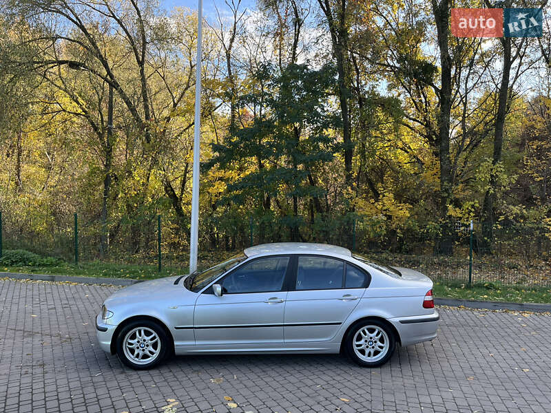 Седан BMW 3 Series 2002 в Киеве