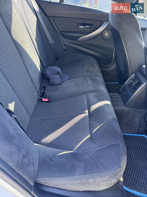 Седан BMW 3 Series 2013 в Киеве фото 5 Седан BMW 3 Series 2013 в Киеве