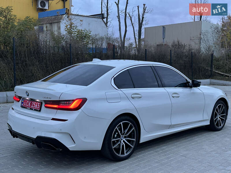 Седан BMW 3 Series 2022 в Виннице