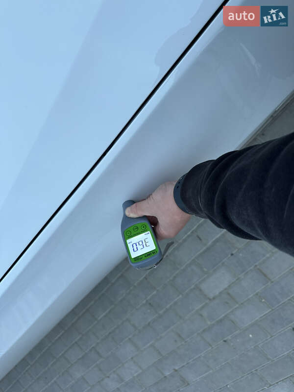 Седан BMW 3 Series 2022 в Виннице