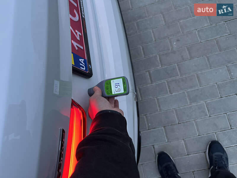 Седан BMW 3 Series 2022 в Виннице