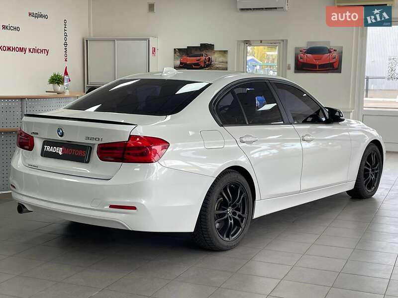 Седан BMW 3 Series 2017 в Киеве фото 7 Седан BMW 3 Series 2017 в Киеве