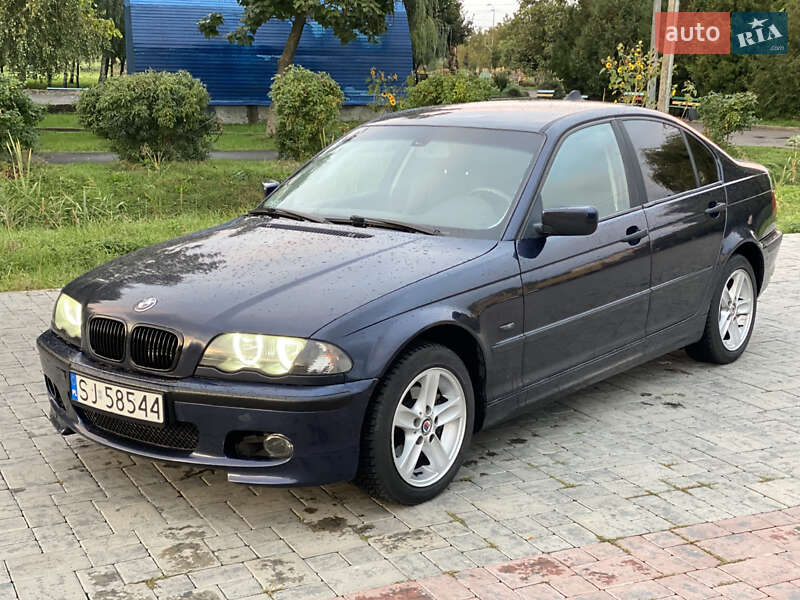 BMW 3 Series 2004
