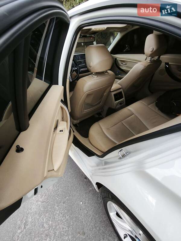 Седан BMW 3 Series 2012 в Киеве фото 10 Седан BMW 3 Series 2012 в Киеве