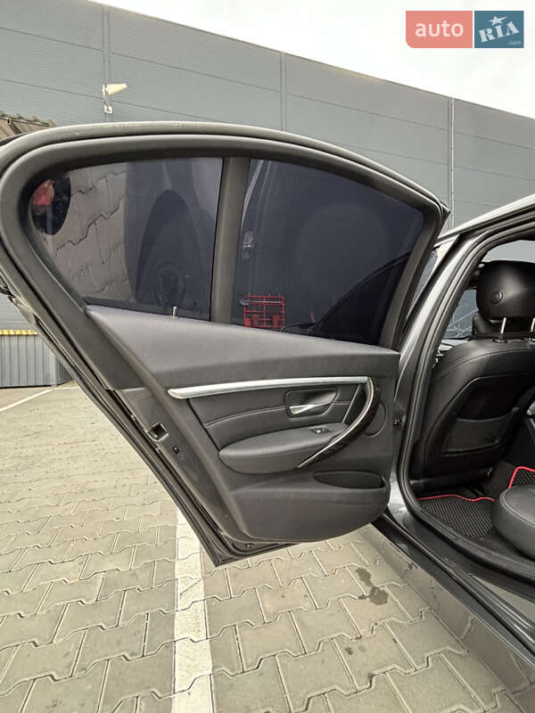 Седан BMW 3 Series 2017 в Виннице фото 46 Седан BMW 3 Series 2017 в Виннице