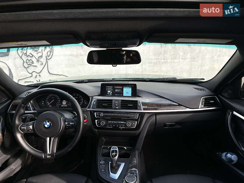 Седан BMW 3 Series 2015 в Львове