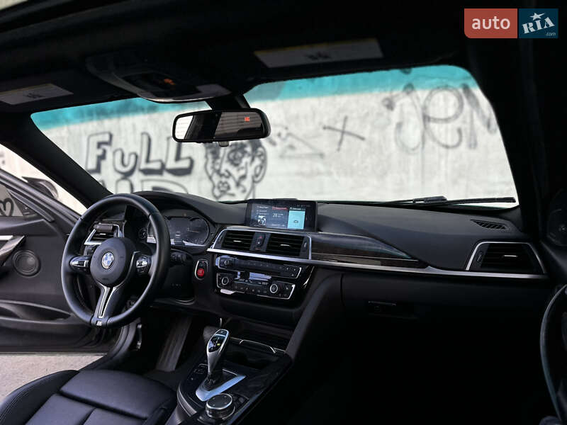 Седан BMW 3 Series 2015 в Львове