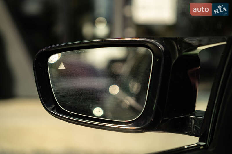 Седан BMW 3 Series 2019 в Черновцах