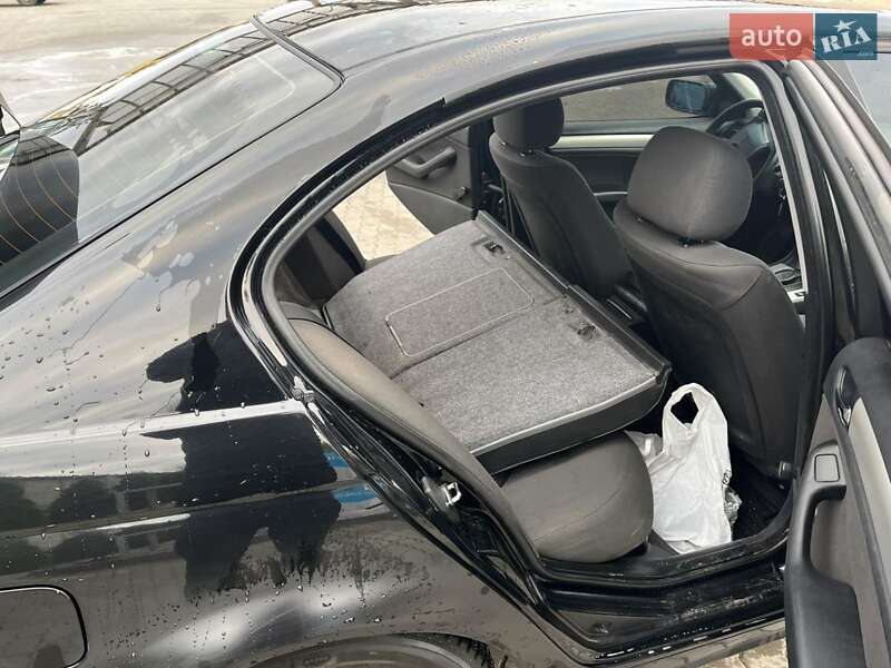 Седан BMW 3 Series 2002 в Сарнах фото 25 Седан BMW 3 Series 2002 в Сарнах