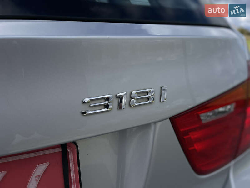 Универсал BMW 3 Series 2010 в Ровно фото 25 Универсал BMW 3 Series 2010 в Ровно