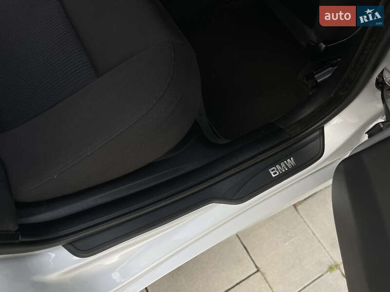 Универсал BMW 3 Series 2010 в Ровно фото 82 Универсал BMW 3 Series 2010 в Ровно