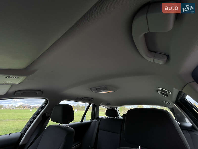 Универсал BMW 3 Series 2010 в Ровно фото 114 Универсал BMW 3 Series 2010 в Ровно