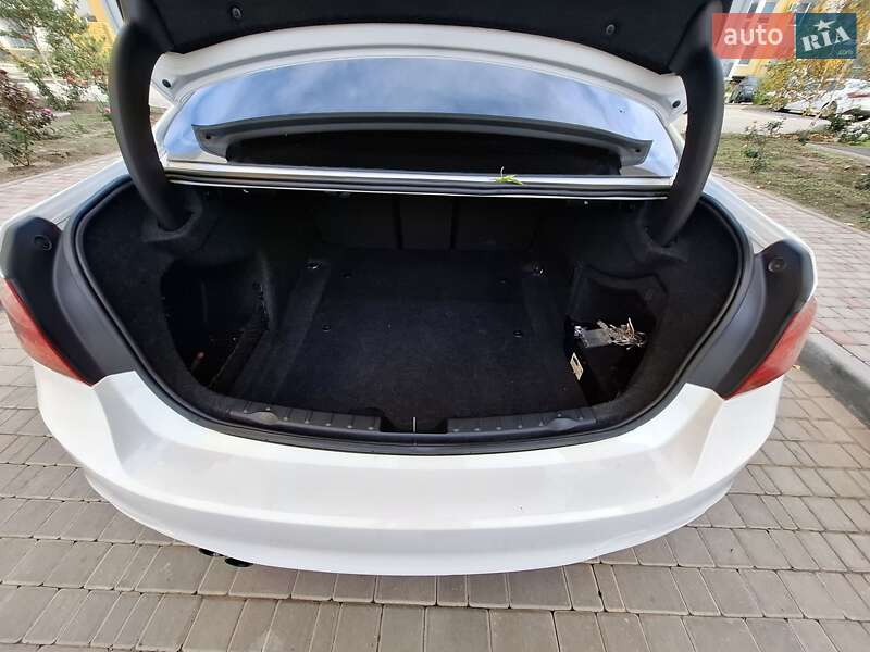 Седан BMW 3 Series 2014 в Одессе фото 16 Седан BMW 3 Series 2014 в Одессе