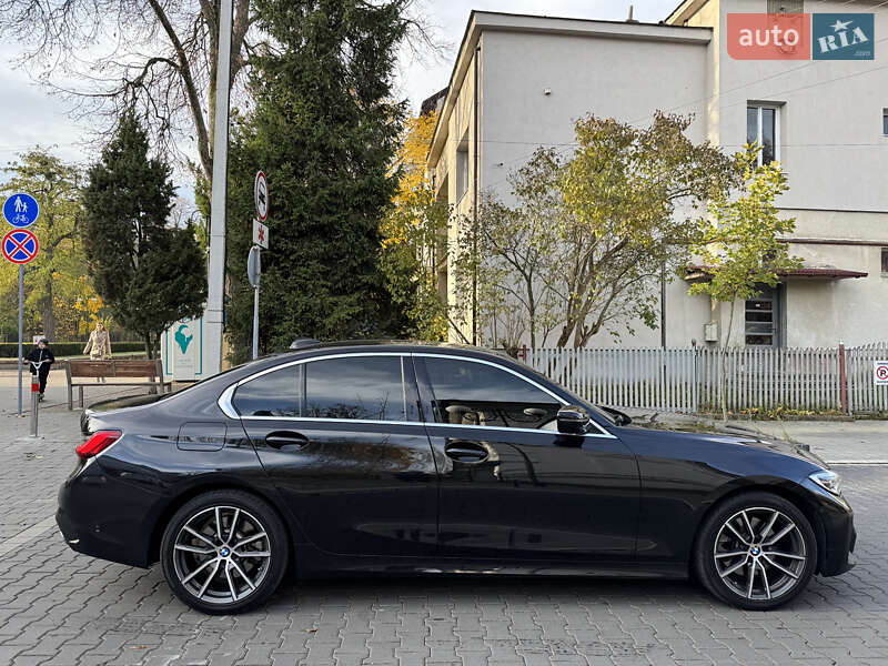 Седан BMW 3 Series 2021 в Ивано-Франковске