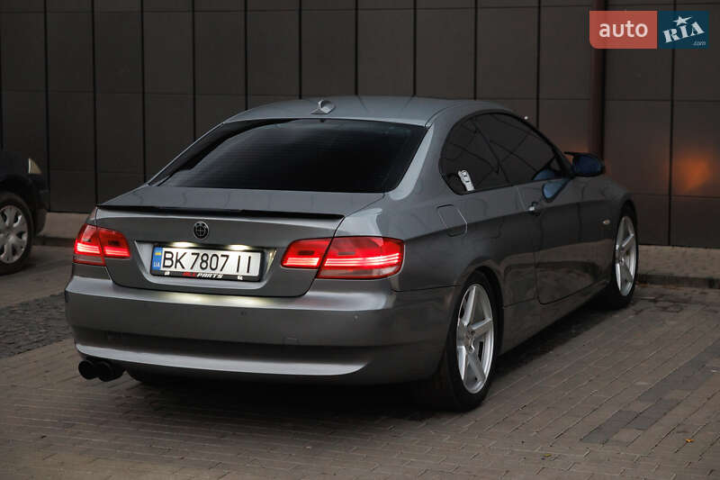 Купе BMW 3 Series 2007 в Дубно